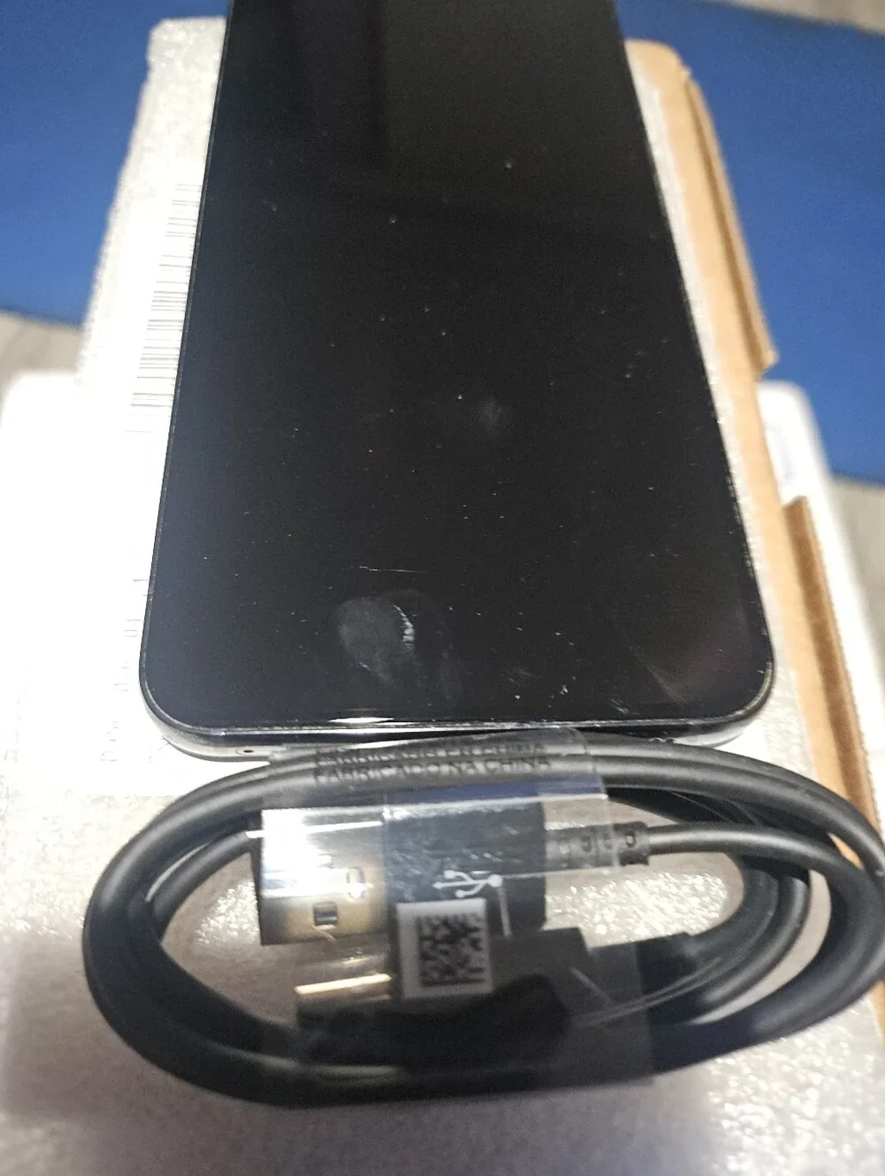 Samsung Galaxy S22 smartphone